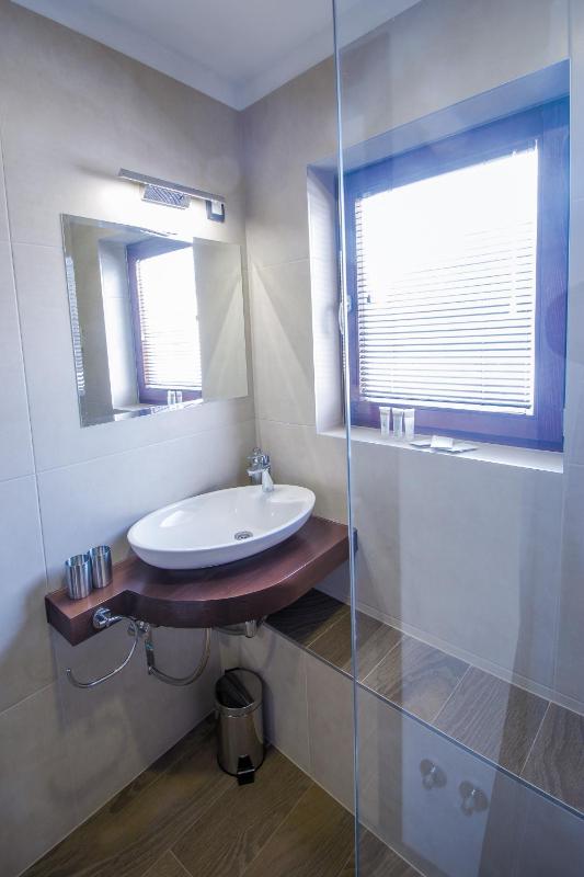 Triple Room image 4