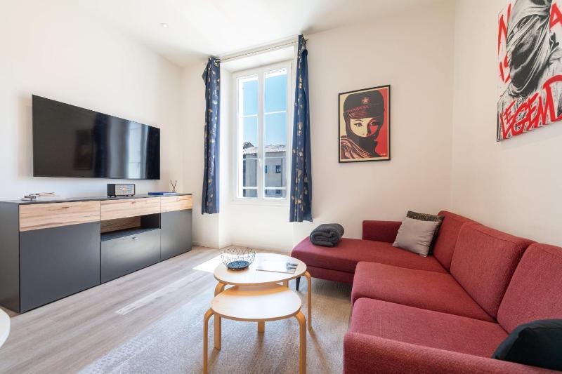 Cosy 2-Br Apartment - Cannes City Centre - image 7