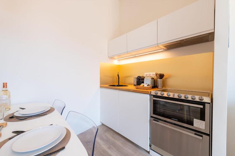 Cosy 2-Br Apartment - Cannes City Centre - image 10