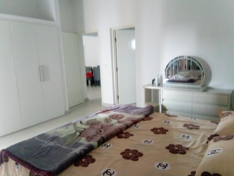 Flora House - image 11