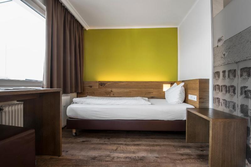 Basic Hotel Innsbruck - image 9