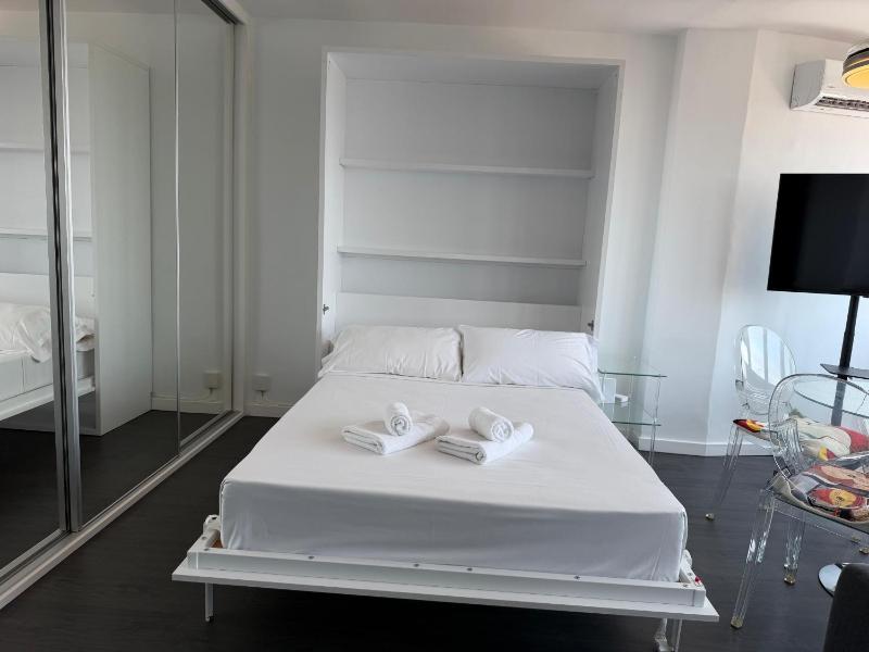 Casa Dalias II - Sea View Studio Downtown - image 11