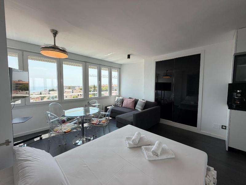 Casa Dalias II - Sea View Studio Downtown - image 4