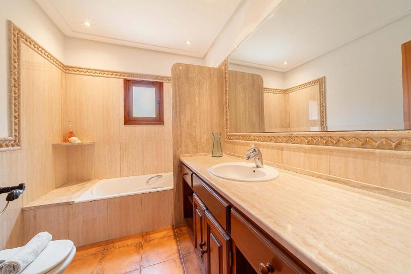 Can Perello by Sealand Villas - image 10