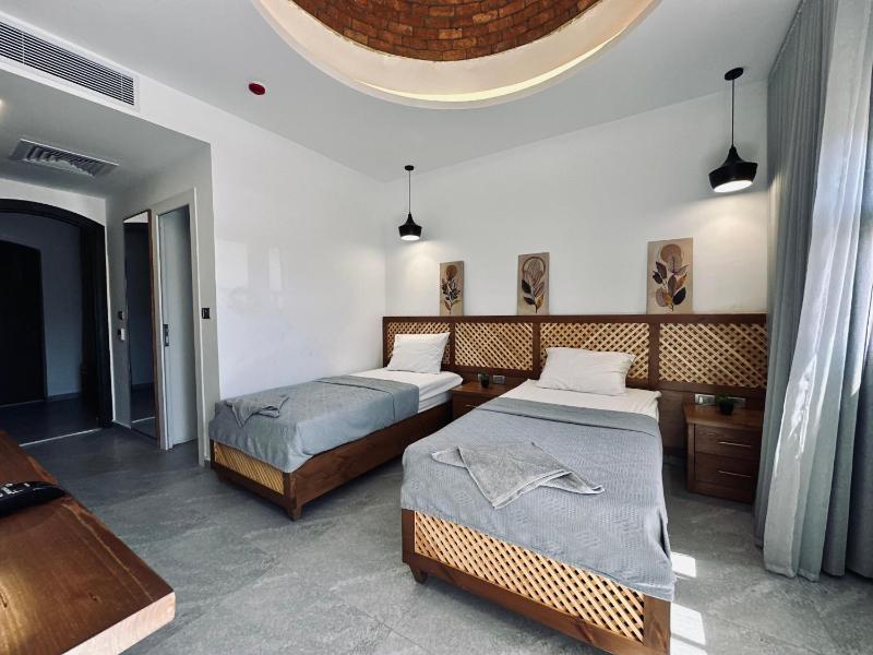 Blue Beach Club - image 29
