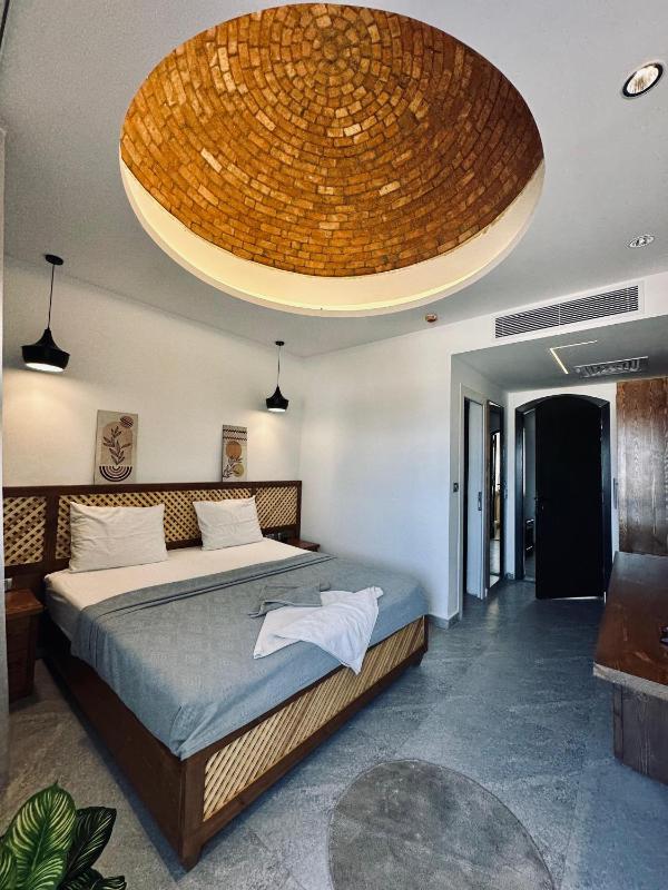 Blue Beach Club - image 12