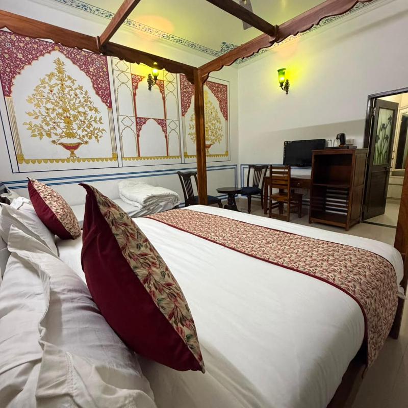 Grand Heritage Haveli - image 14