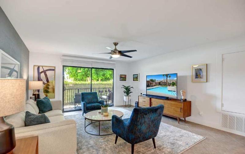Serene Oasis Condo in Palm Springs - image 25
