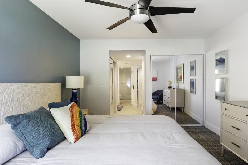 Serene Oasis Condo in Palm Springs - image 16