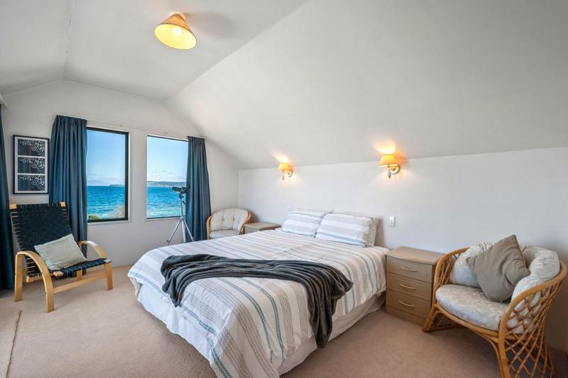 Fenworth - Taupo Holiday Home - image 18