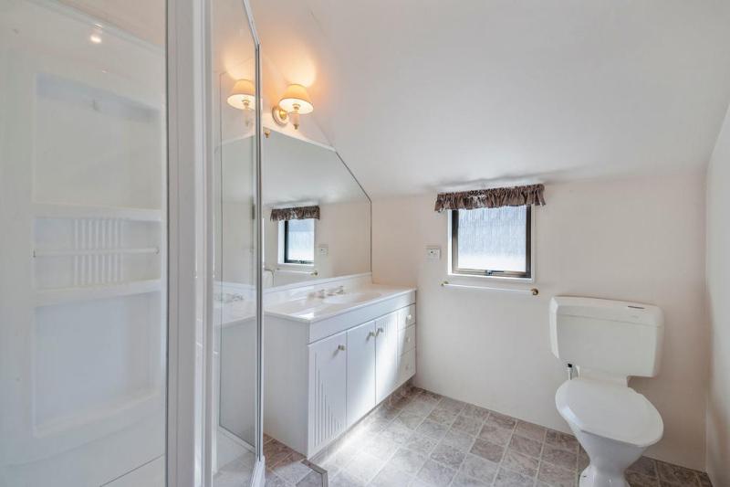 Fenworth - Taupo Holiday Home - image 6