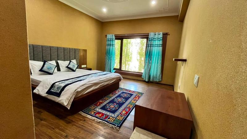 The Royal Guest house upper chanspa - image 4