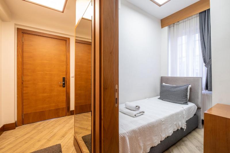 Aksaray Luxery Dream Apartment - image 4