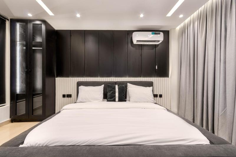 WATERFRONT 3-Bedroom Apartments by JIGI HOMES - image 2