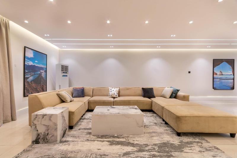 WATERFRONT 3-Bedroom Apartments by JIGI HOMES - image 15