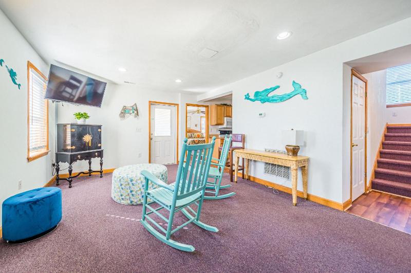 Captains Choice-KDH MP 7 Pool Hot Tub Rec Room Pets OK YR Flex Stays - image 20