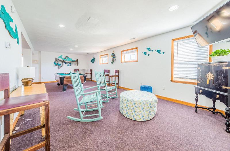 Captains Choice-KDH MP 7 Pool Hot Tub Rec Room Pets OK YR Flex Stays - image 3