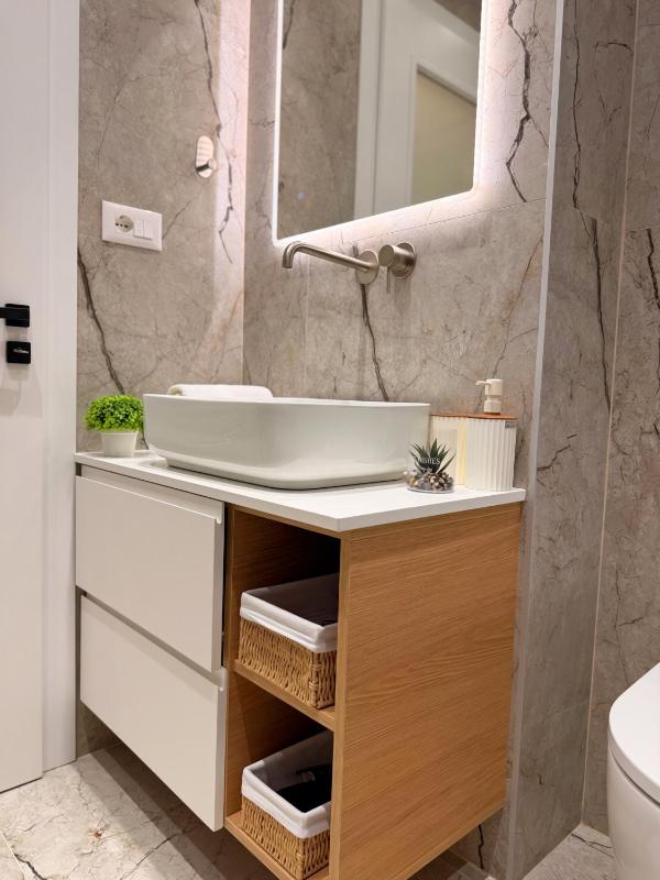 Dream Central Apartment - image 14