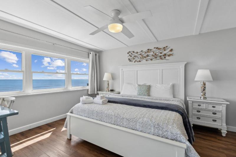 Updated Ocean Front Corner Condo on Amelia Island - image 8