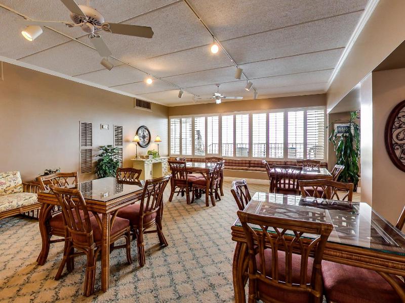 Updated Ocean Front Corner Condo on Amelia Island - image 5