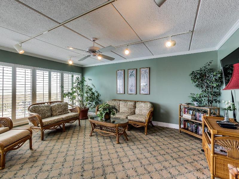 Updated Ocean Front Corner Condo on Amelia Island - image 23
