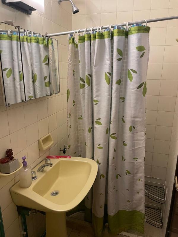 Habitación particular con baño privado - image 5