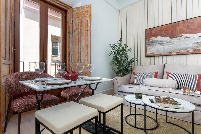 Genteel Home Antonio Marchena - image 6