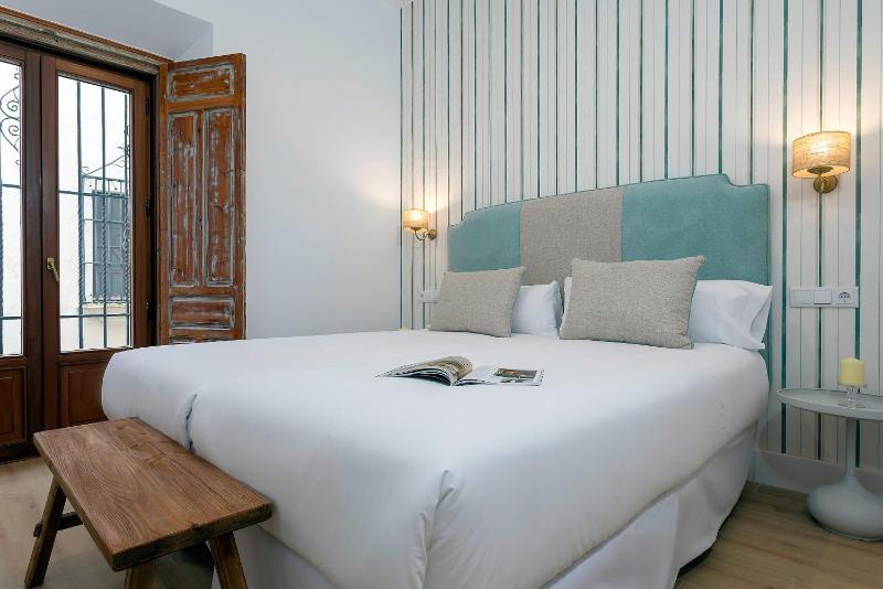 Genteel Home Antonio Marchena - image 13