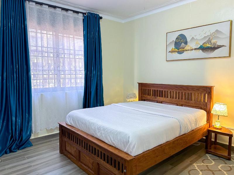 2 Bedroom Spaciou APT WITH WiFi Power Backup - image 12