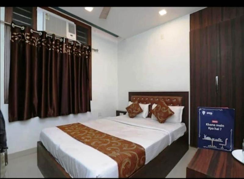 Hotel Boston Affordable Stays - #Parking #FullyAC #Best Rated Location #Modern Boutique Property - image 10