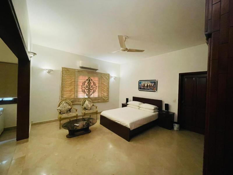 Signature 3 Bed Villa Clifton Boat Basin - image 8