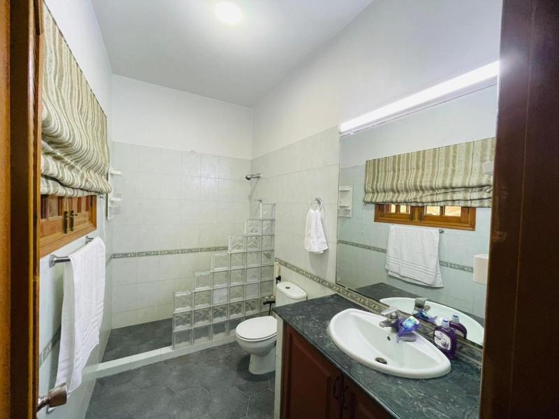 Signature 3 Bed Villa Clifton Boat Basin - image 16