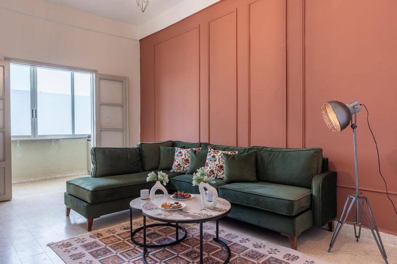 Mar Mikhael contemporary apartment in central location - image 1