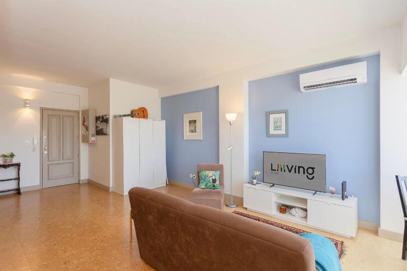 Liiiving in Porto - Lobo Studio 2 - image 1
