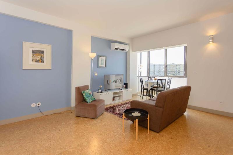 Liiiving in Porto - Lobo Studio 2 - image 8