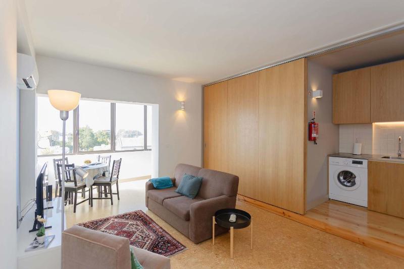 Liiiving in Porto - Lobo Studio 2 - image 21