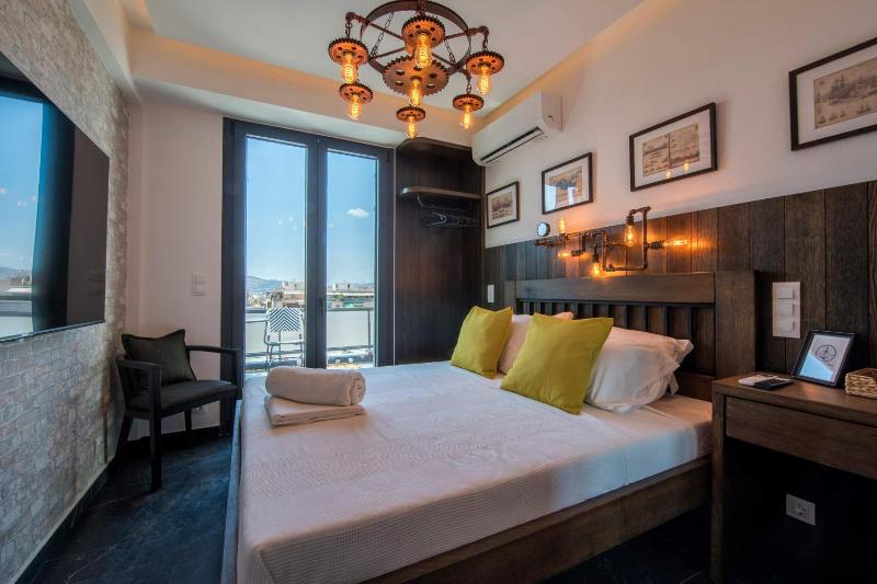 Captain Stam Suites Athens - CityStudio - image 1