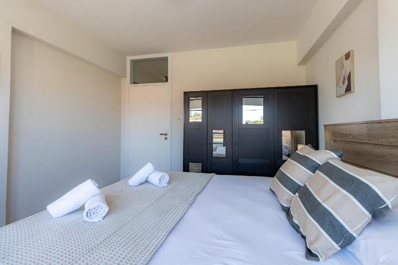 Finikoudes Apartment Seaview - image 12