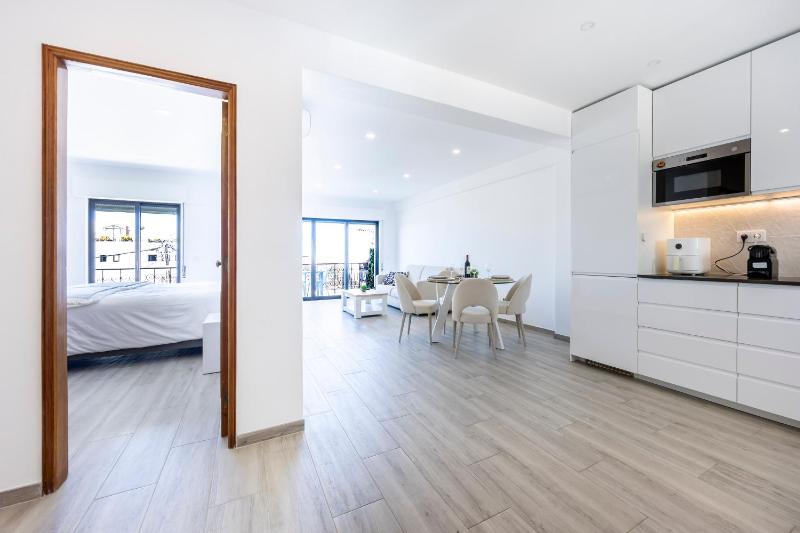 Casa Azure - Sea View Apartment - image 8