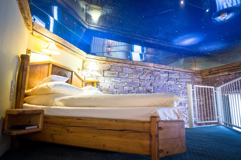 Junior Suite image 2