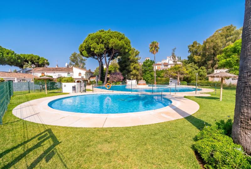 Cubo's El Refugio de Elviria House - image 21