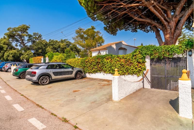 Cubo's El Refugio de Elviria House - image 29