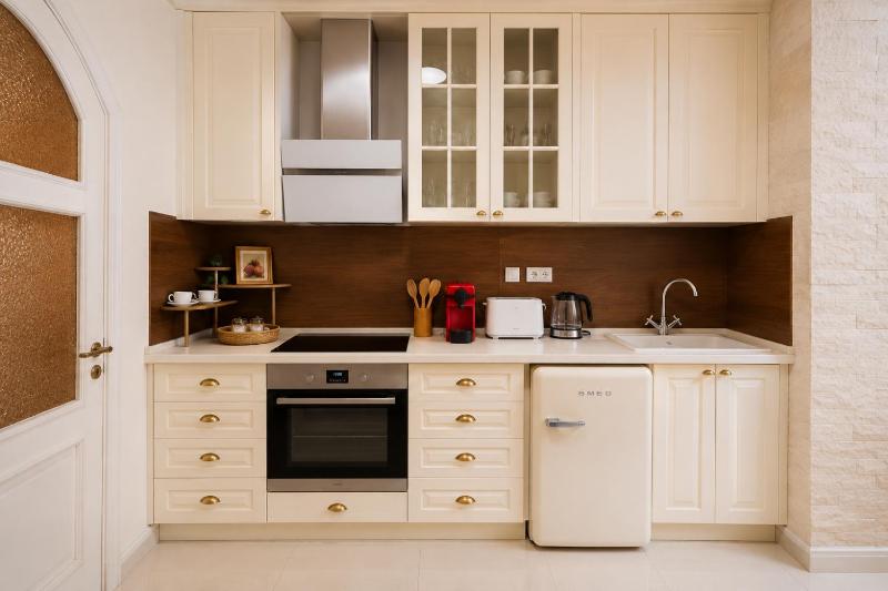 Ollyens Apartments - image 6