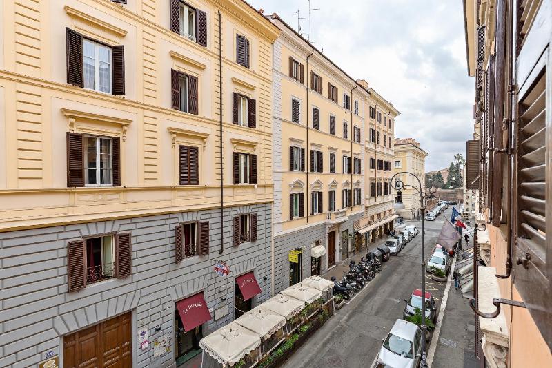 Rome as you feel - Diocleziano Apartment - image 12