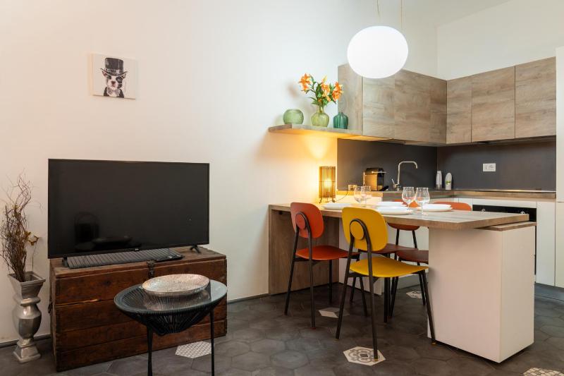 Emilia Suite Central - image 10