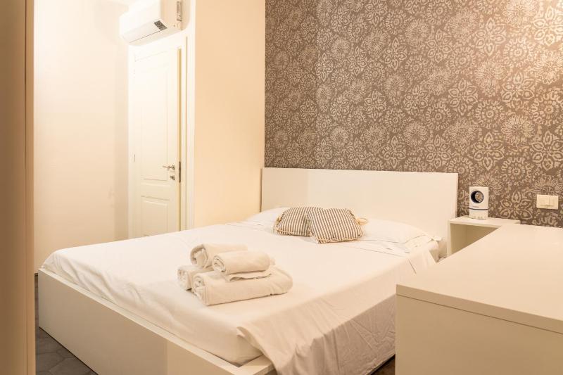 Emilia Suite Central - image 14