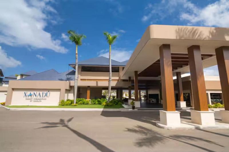 Tropical Luxury Condo - image 39