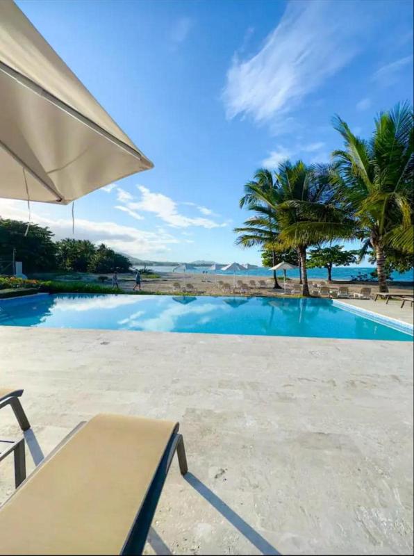 Tropical Luxury Condo - image 32