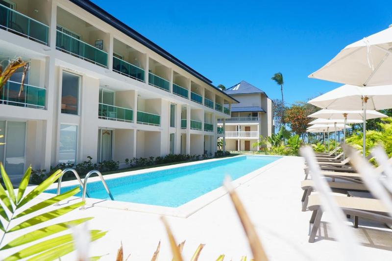 Tropical Luxury Condo - image 19
