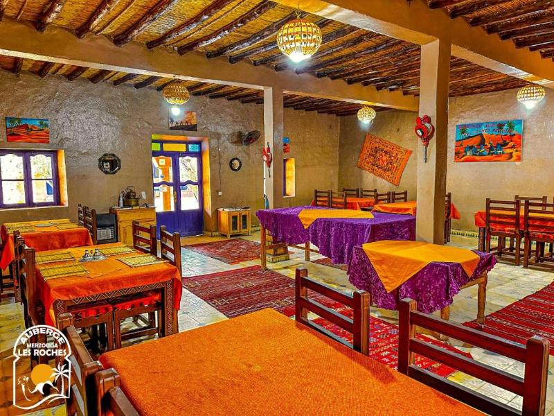 Riad Les Roches Merzouga - image 20